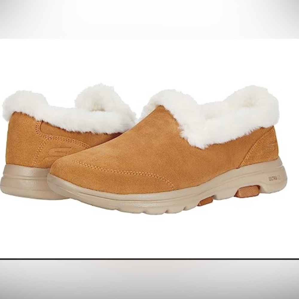 EUC SKECHERS Indoor/Outdoor Slippers with faux shearling. EXCELLENT CONDITION 11